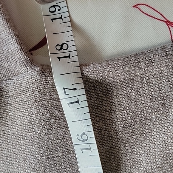 Willow & Clay Tan Sweater with Dog Design - Picture 7 of 9